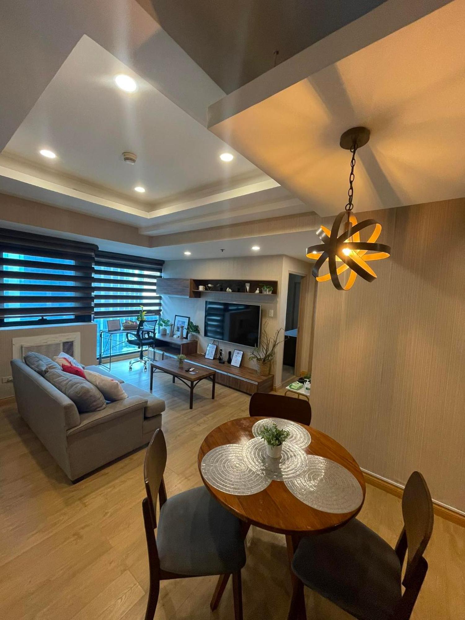 Aparthotel Bsa Twin Towers Mandaluyong Exterior foto