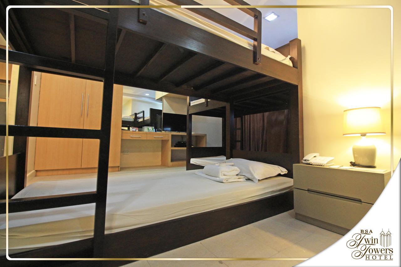 Aparthotel Bsa Twin Towers Mandaluyong Exterior foto