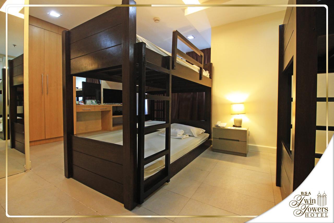 Aparthotel Bsa Twin Towers Mandaluyong Exterior foto