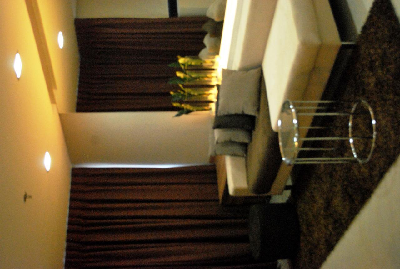 Aparthotel Bsa Twin Towers Mandaluyong Exterior foto